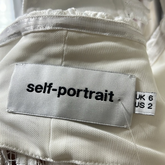 206. SELF-PORTRAIT White Lace Square Neckline Dress 2 - Picture 14 of 17